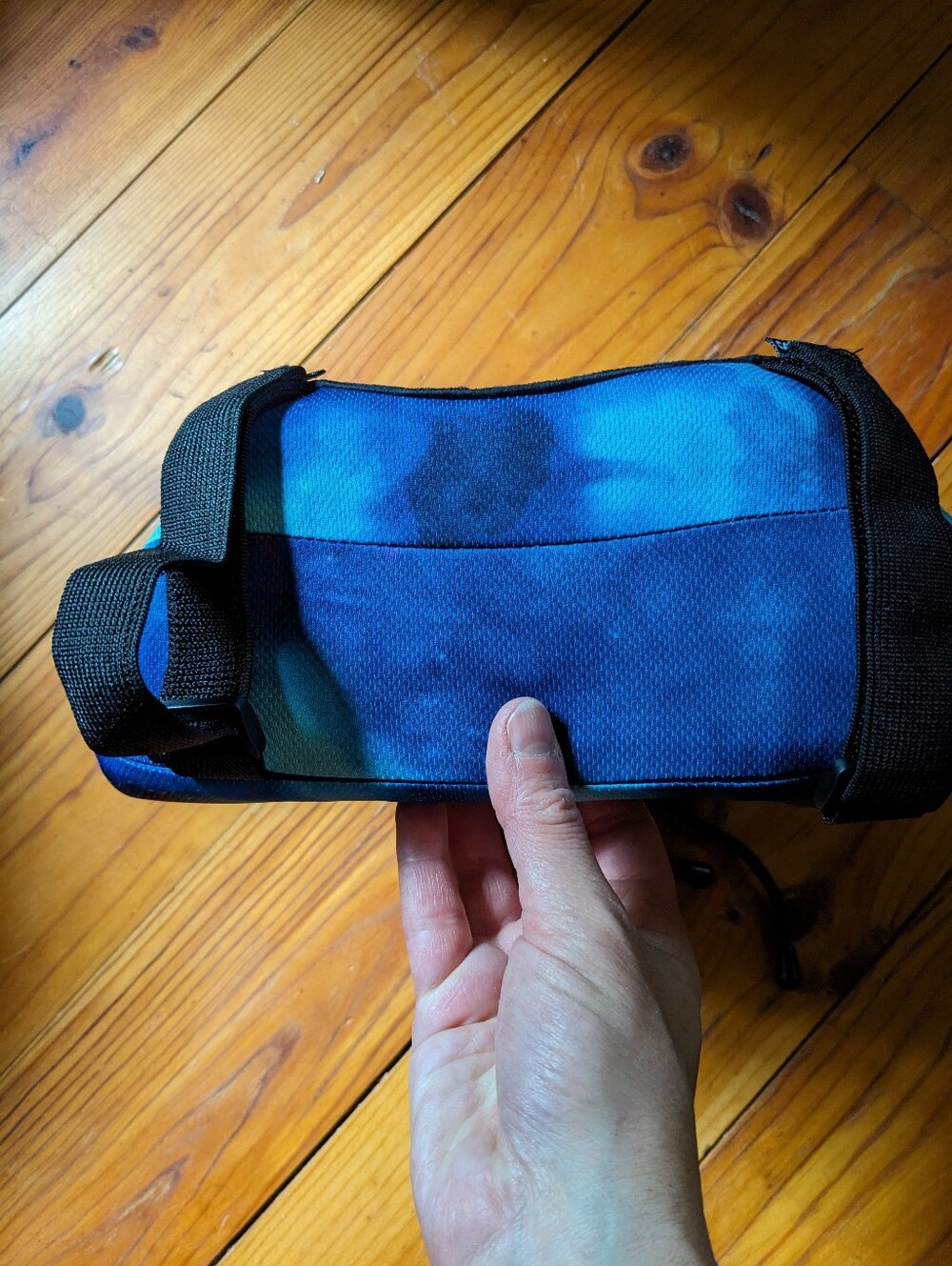 Cabeau Evolution S3 Travel Pillow -Black Galaxy Rainbow Memory Foam Neck - Picture 4 of 4
